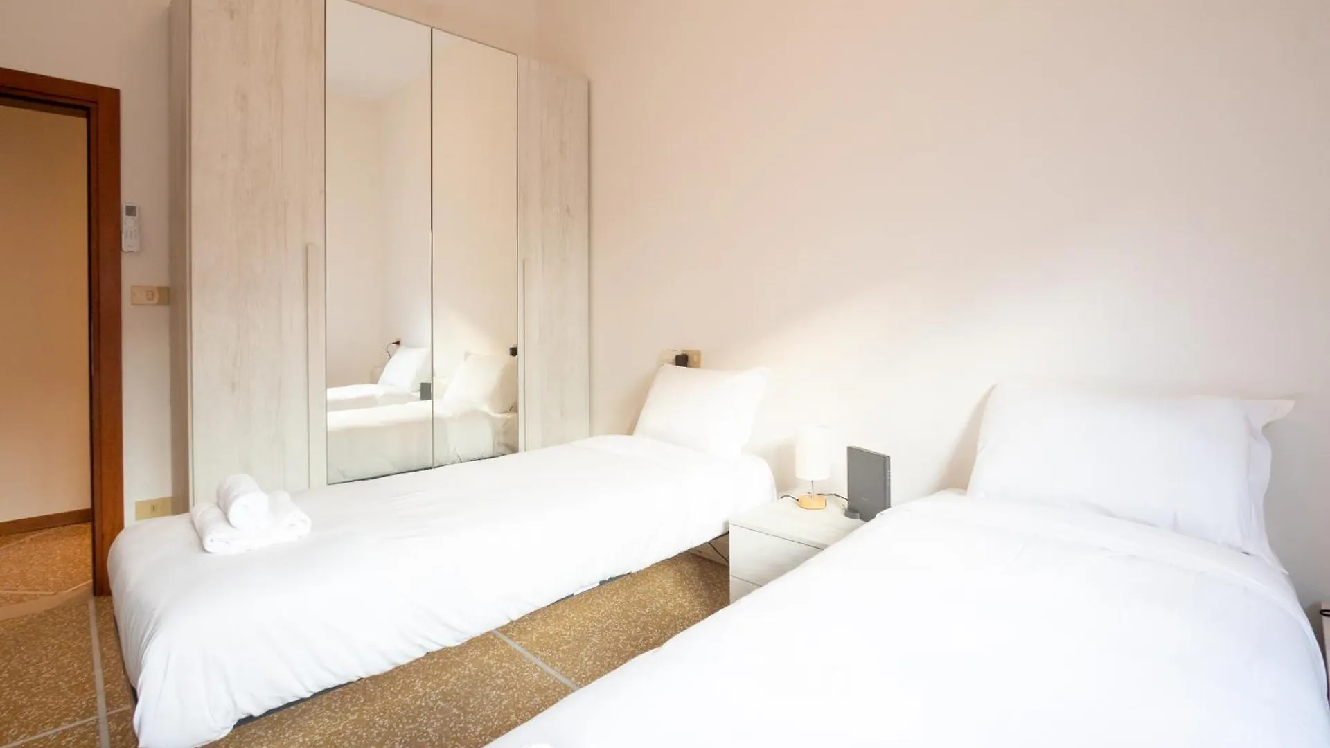 Realkasa Vicolo Otto Colonne Apartment Bologna